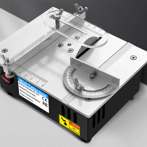 Mini Sierra con Guía de Precisión y Corte Ajustable 0°–90°